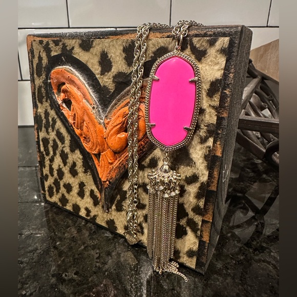 Kendra Scott - Rayne 14K Gold Long Pendant Necklace in Azelea Hot Pink - Picture 3 of 8